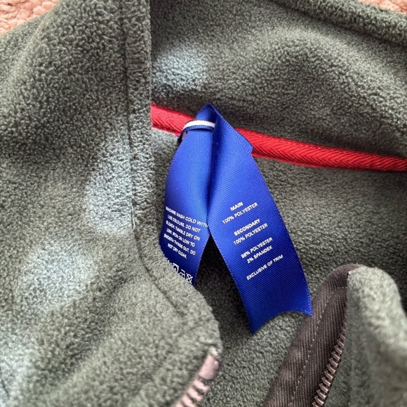 Kit and Ace Water Resistant Fleece Zip Pullover in Whisper Forest Green - Picture 8 of 11